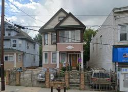 Pre-foreclosure in  HENDERSON AVE Staten Island, NY 10310