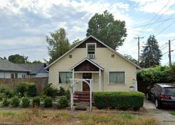 Pre-foreclosure in  12TH ST Springfield, OR 97477