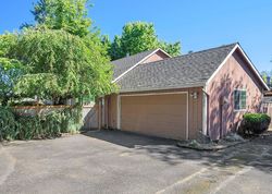 Pre-foreclosure in  NE 155TH AVE Portland, OR 97230