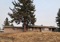 Pre-foreclosure in  JEROME PRAIRIE RD Grants Pass, OR 97527