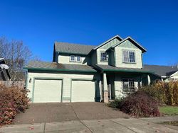 Pre-foreclosure in  MARTEN AVE SW Albany, OR 97321