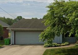Pre-foreclosure in  MEADOW DR Berea, OH 44017