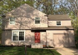 Pre-foreclosure in  CREST RD Cleveland, OH 44121