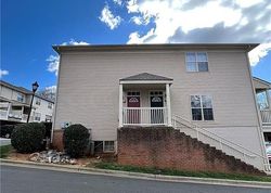 Pre-foreclosure in  QUARTERBRIDGE LN Charlotte, NC 28262