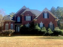 Pre-foreclosure in  PHILLIPS FAIRWAY DR Charlotte, NC 28216