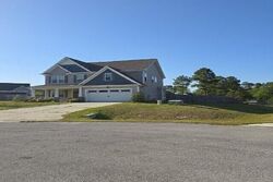 Pre-foreclosure in  VIOLET TERRACE CT Hubert, NC 28539