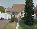 Pre-foreclosure in  YOUNG ST West Babylon, NY 11704