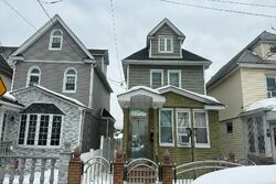 Pre-foreclosure in  PINEGROVE ST Jamaica, NY 11435