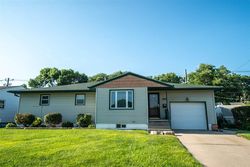 Pre-foreclosure Listing in W MADISON AVE NORFOLK, NE 68701