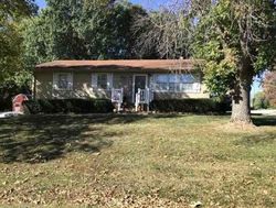 Pre-foreclosure in  S CROQUET ST Albany, MO 64402