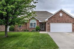 Pre-foreclosure in  E COLLEGE ST Odessa, MO 64076