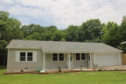 Pre-foreclosure Listing in N JACKSON ST BROOKHAVEN, MS 39601