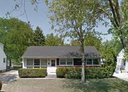 Pre-foreclosure in  PEARL ST Cary, IL 60013