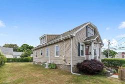 Pre-foreclosure in  EASTERN AVE Lynn, MA 01902