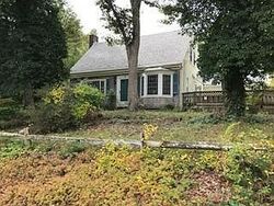 Pre-foreclosure Listing in WINTERGREEN CIR OSTERVILLE, MA 02655