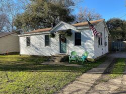 Pre-foreclosure in  FRANCES AVE Sterlington, LA 71280