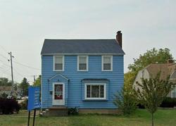 Pre-foreclosure in  OBERLIN AVE Lorain, OH 44052