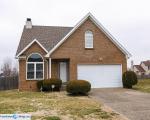 Pre-foreclosure in  HEATHERVIEW RD Louisville, KY 40218