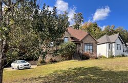 Pre-foreclosure in  MOUNTAIN CT Trussville, AL 35173