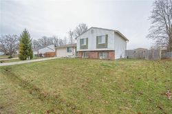 Pre-foreclosure in  N WATERFORD DR Columbus, IN 47201