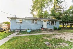 Pre-foreclosure in  BROAD ST Hope, IN 47246