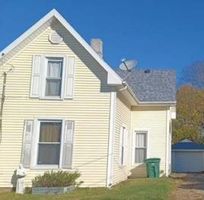 Pre-foreclosure in  THORNBURG ST New Castle, IN 47362