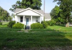 Pre-foreclosure Listing in N LESSIE ST WORTHINGTON, IN 47471