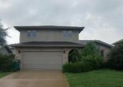 Pre-foreclosure in  HERITAGE PKWY Romeoville, IL 60446