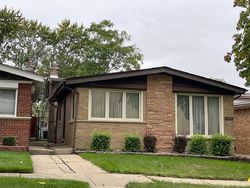 Pre-foreclosure in  S EUCLID AVE Chicago, IL 60617