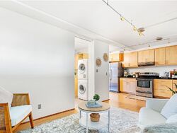 Pre-foreclosure in  HEULU ST APT A204 Honolulu, HI 96822