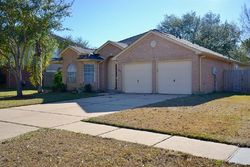 Pre-foreclosure in  PARK OAKS ST Kemah, TX 77565