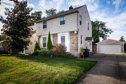 Pre-foreclosure in  MELGRAVE AVE Cleveland, OH 44135