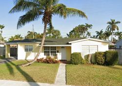Pre-foreclosure in  N 32ND CT Hollywood, FL 33021
