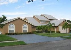 Pre-foreclosure in  EDGEWATER DR Boynton Beach, FL 33436