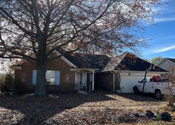 Pre-foreclosure in  PIN OAK DR Marion, AR 72364