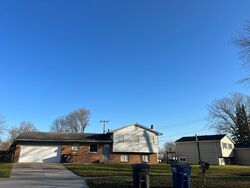 Pre-foreclosure in  ANN ARBOR TRL Westland, MI 48185