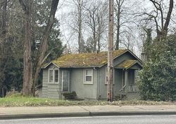 Pre-foreclosure in  SE KENT KANGLEY RD Kent, WA 98030