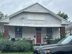 Pre-foreclosure in  MONROE AVE Evansville, IN 47713