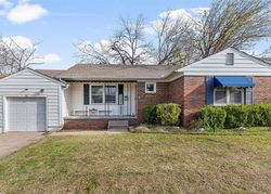 Pre-foreclosure in  E 24TH PL Tulsa, OK 74114