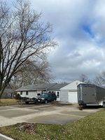 Pre-foreclosure in  E BECKER RD Oak Creek, WI 53154