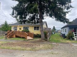  Mill Ave, Hoquiam WA