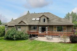 Pre-foreclosure in  SE OLD BARN LN Damascus, OR 97089