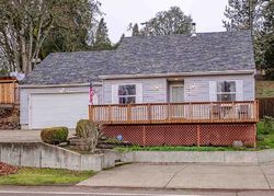 Pre-foreclosure in  NW QUARRY RD Albany, OR 97321