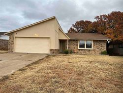 Pre-foreclosure in  SW 64TH ST Lawton, OK 73505