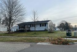 Pre-foreclosure in  DONNA DR Lowell, MI 49331