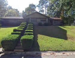 Pre-foreclosure in  RIVER VALLEY RD Little Rock, AR 72227