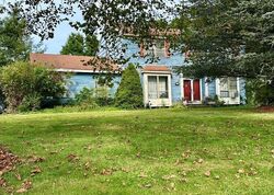 Pre-foreclosure in  SOUTHFIELD RD Calverton, NY 11933