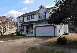 Pre-foreclosure in  BRANCHWOOD CIR Clinton, MD 20735