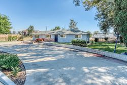 Pre-foreclosure in  E HERNDON AVE Clovis, CA 93619