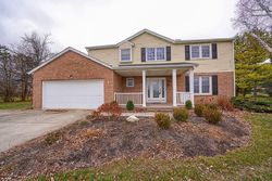 Pre-foreclosure in  AVERY RD Dublin, OH 43016